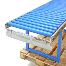 Used roller conveyor with plastic rollers without edge