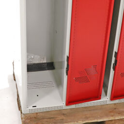 Used warehouse cabinets wardrobe 4 doors (padlock)